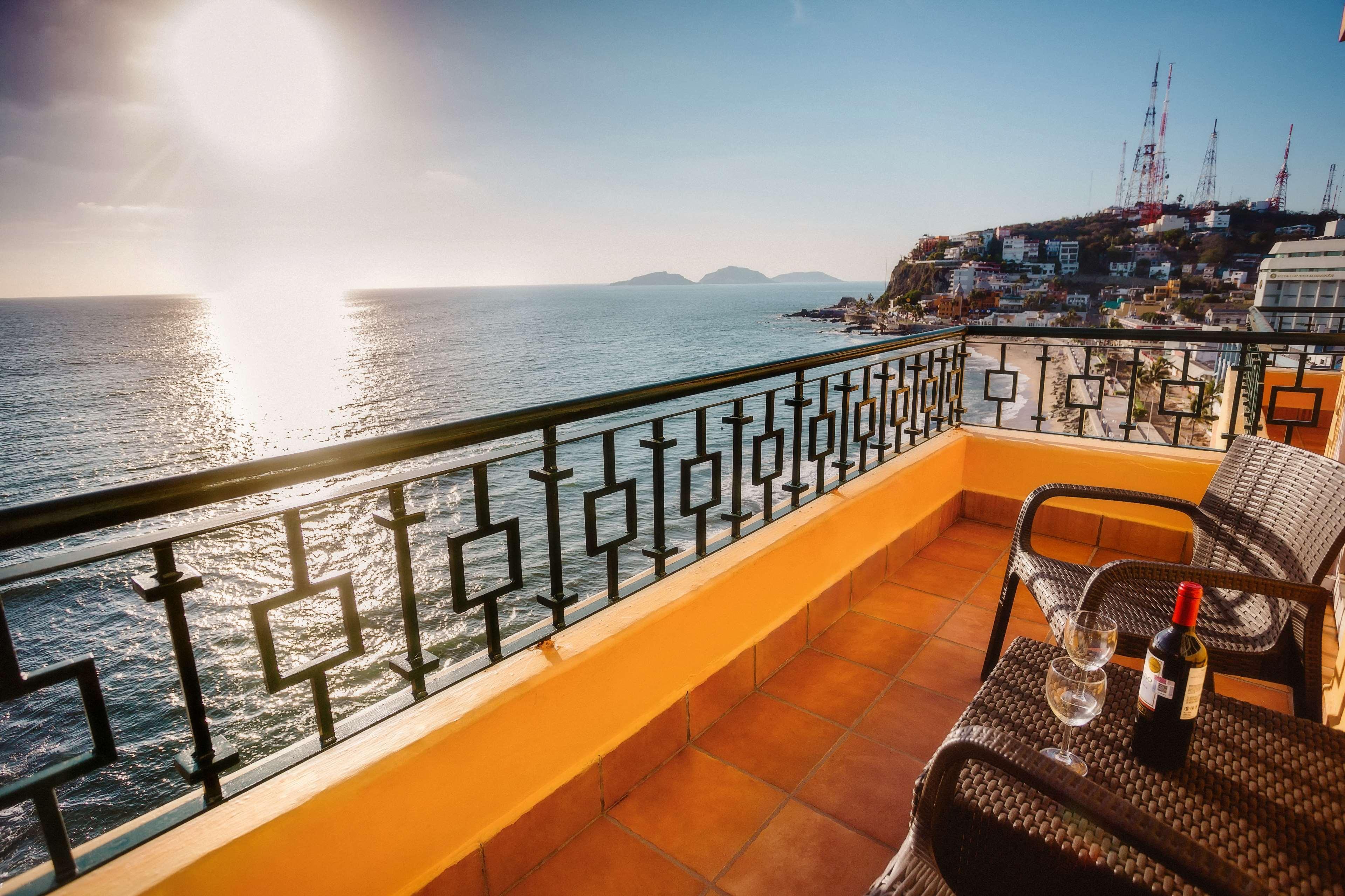 Best Western Posada Freeman Mazatlán Εξωτερικό φωτογραφία