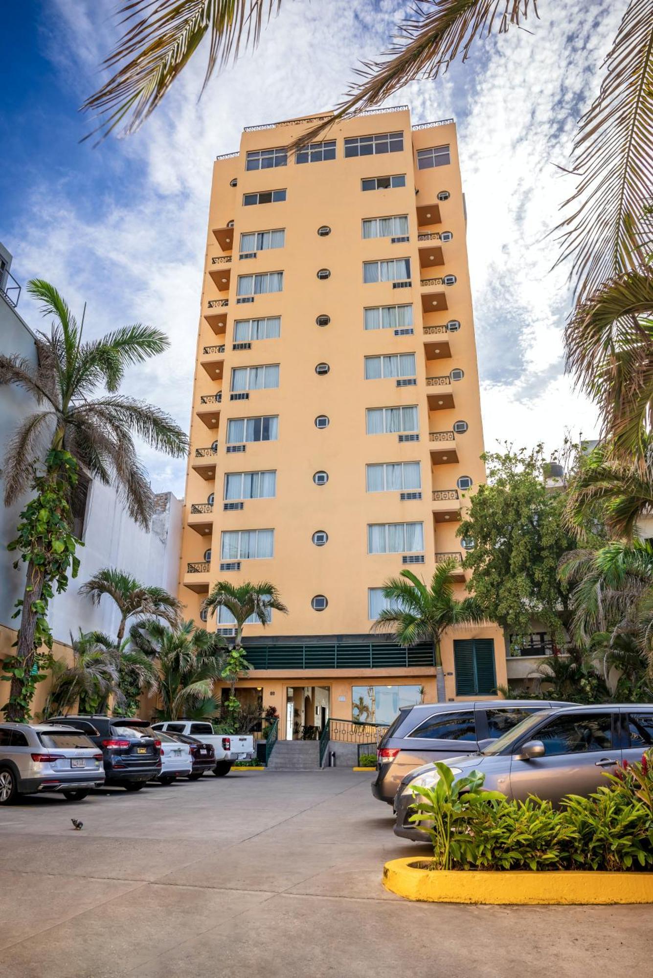Best Western Posada Freeman Mazatlán Εξωτερικό φωτογραφία