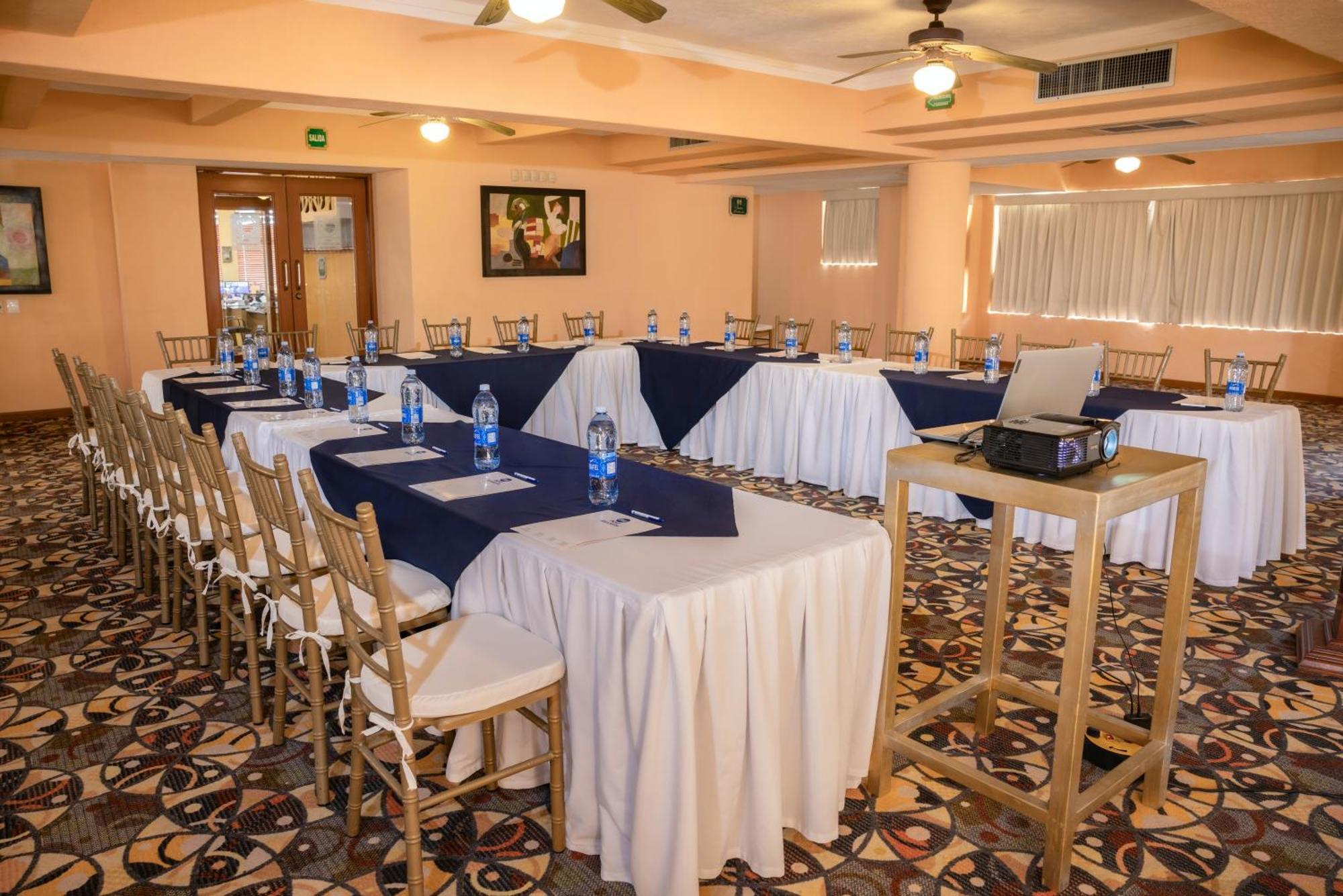 Best Western Posada Freeman Mazatlán Εξωτερικό φωτογραφία