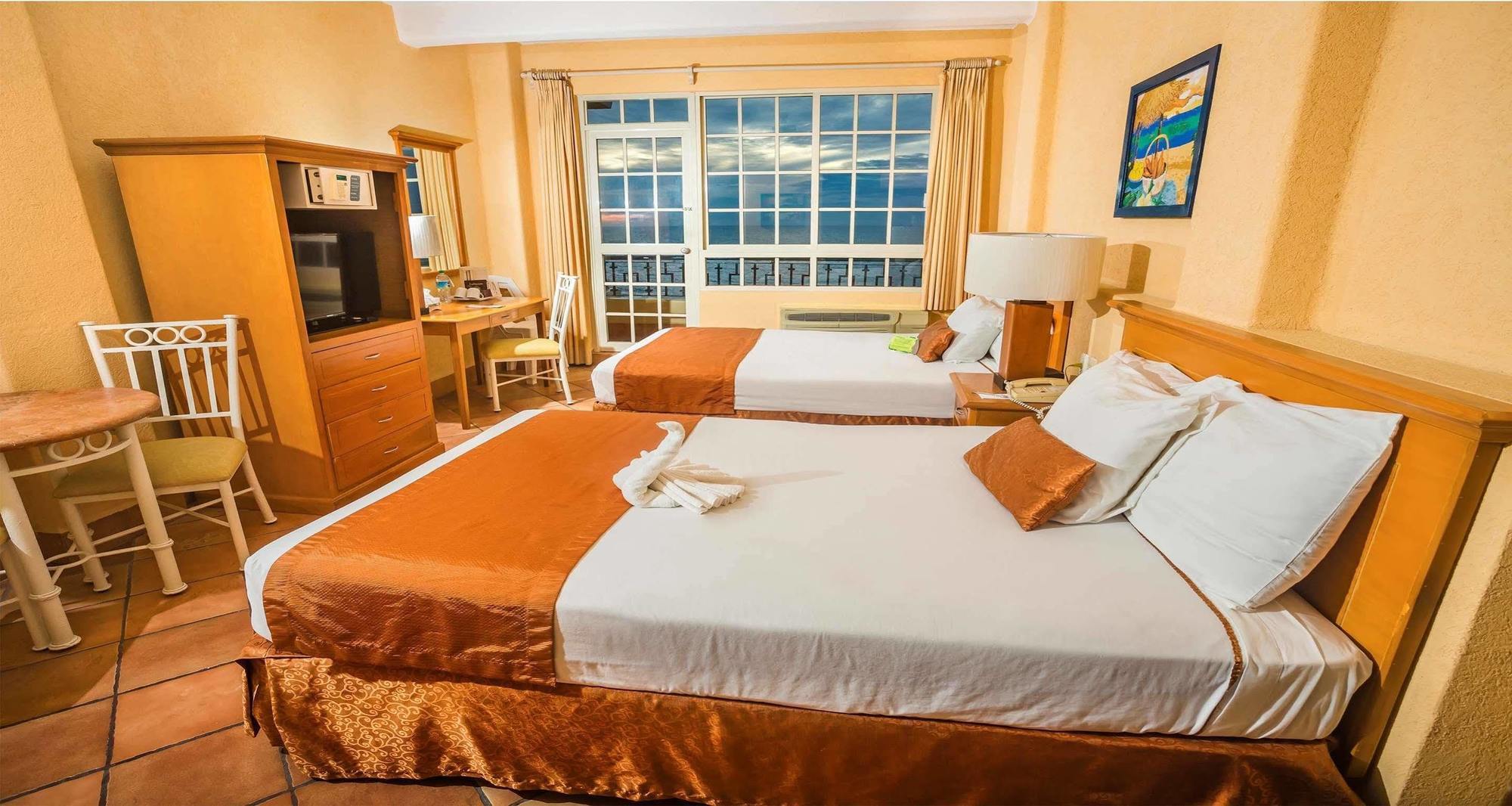 Best Western Posada Freeman Mazatlán Εξωτερικό φωτογραφία